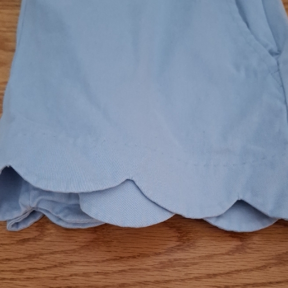 Francesca's Scalloped Shorts - Picture 6 of 6